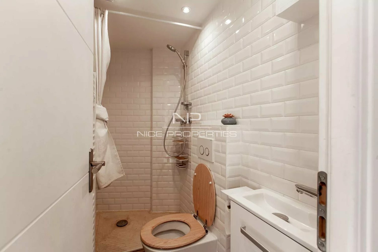 Property photo in Musicians Quarter