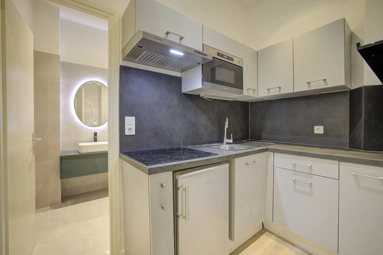 Property photo in Port