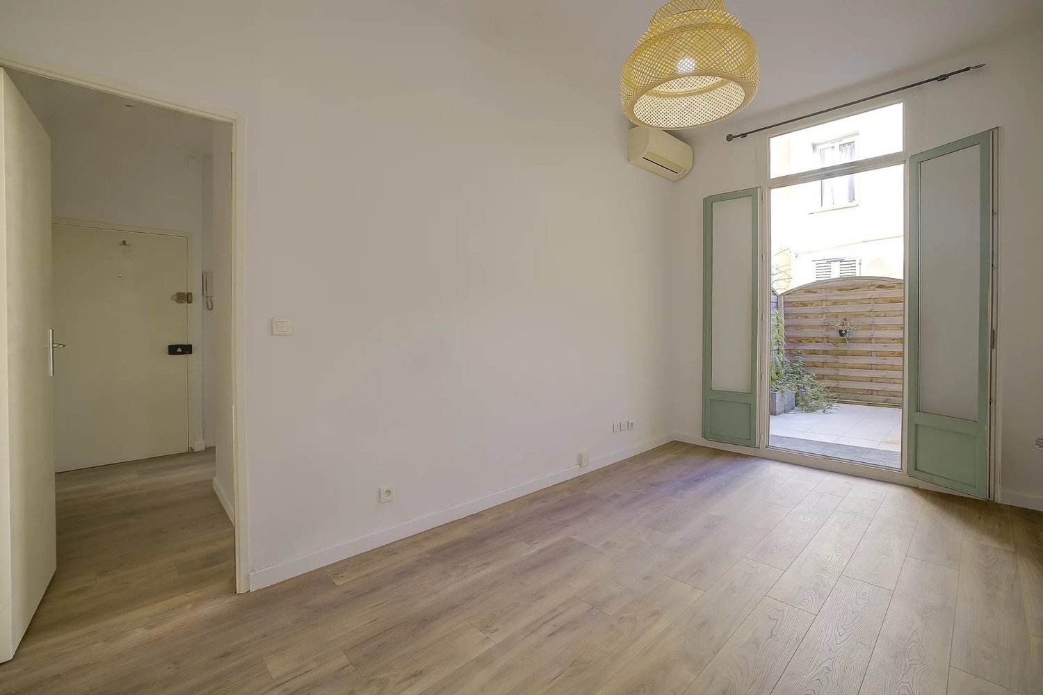 Property photo in Port