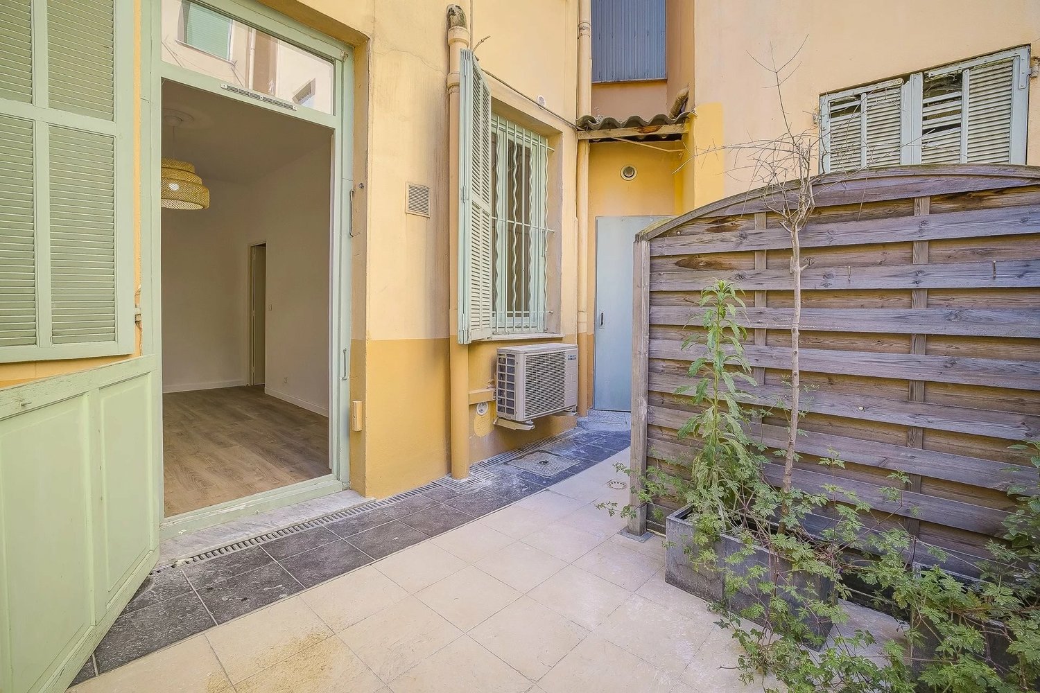 Property photo in Port