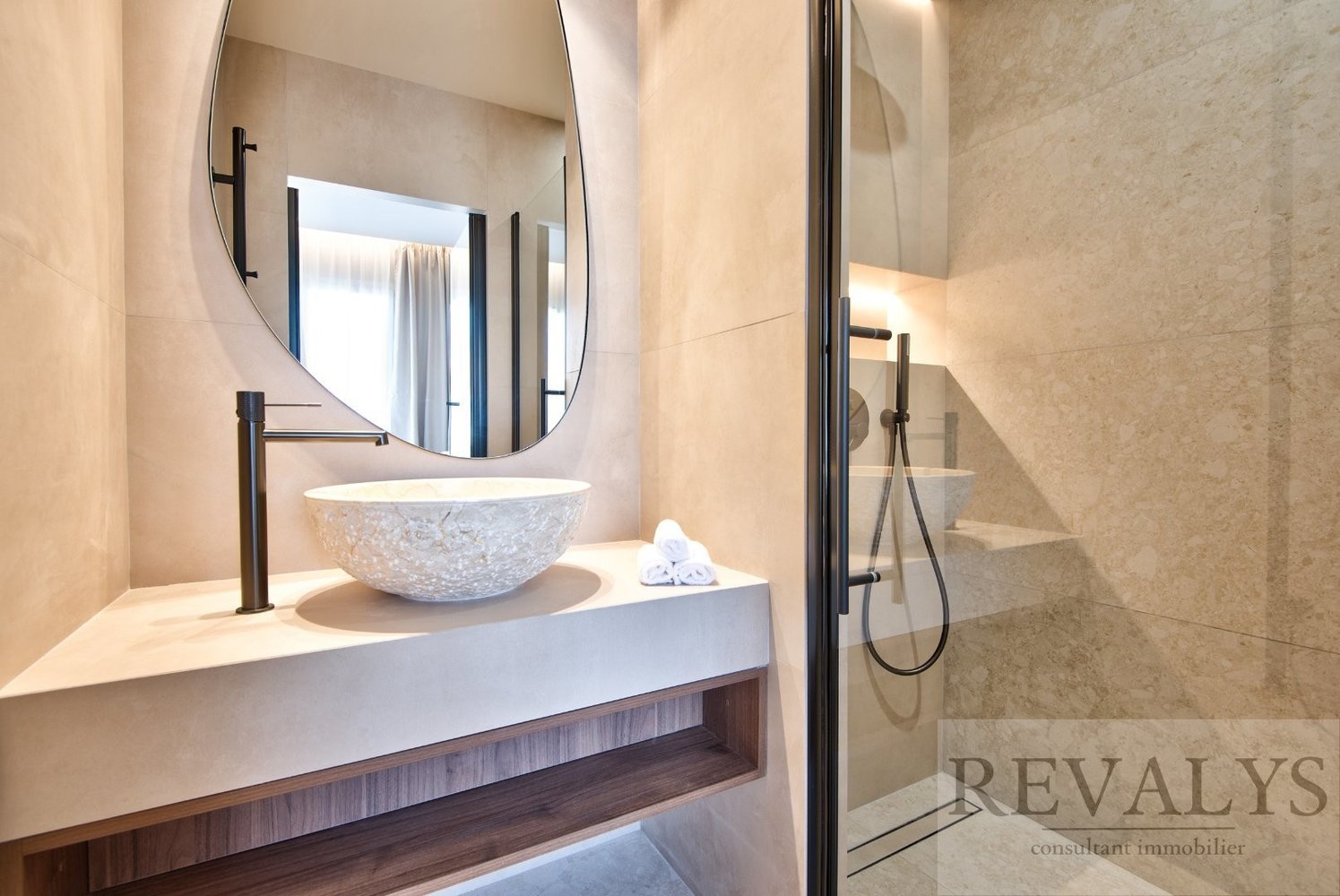 Property photo in Port