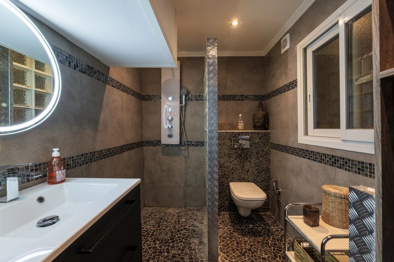 Property photo in Port