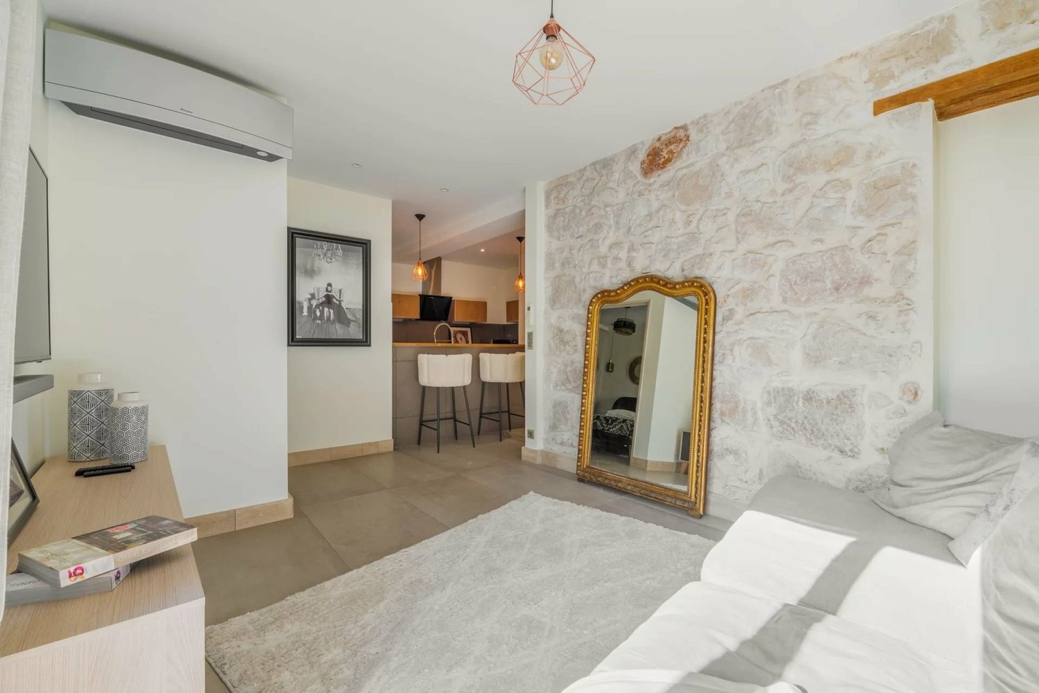 Property photo in Port