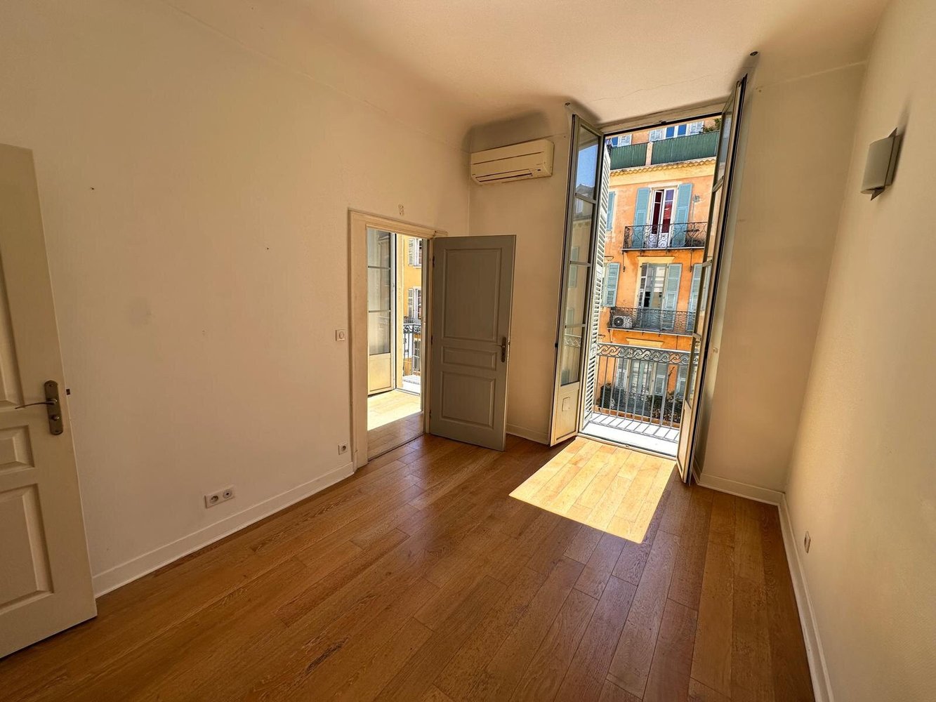 Property photo in Port