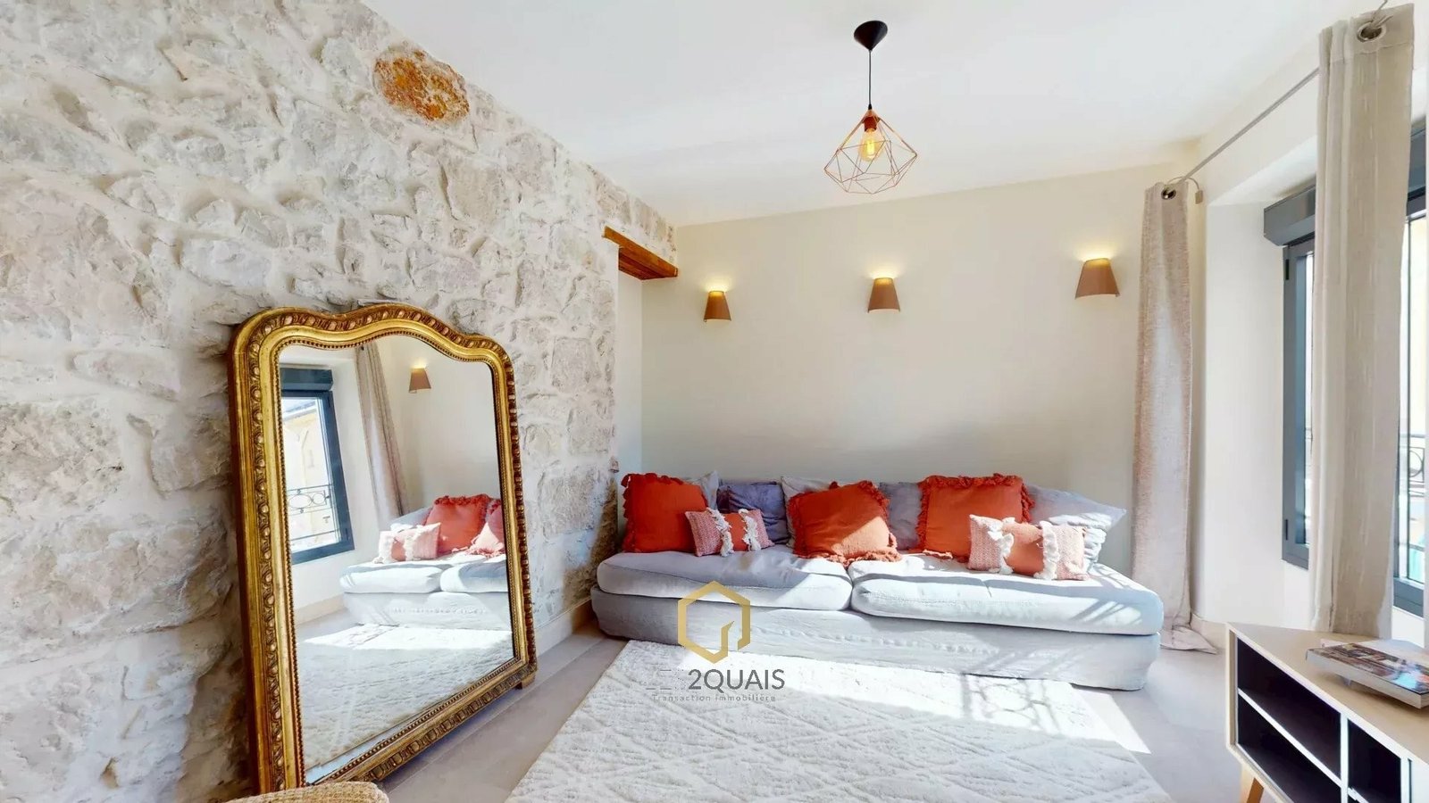 Property photo in Port