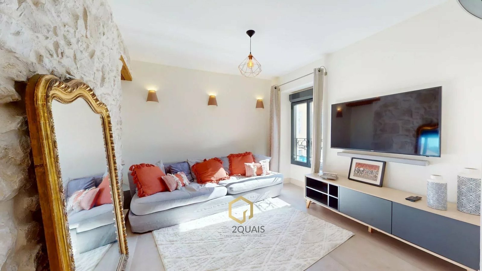 Property photo in Port