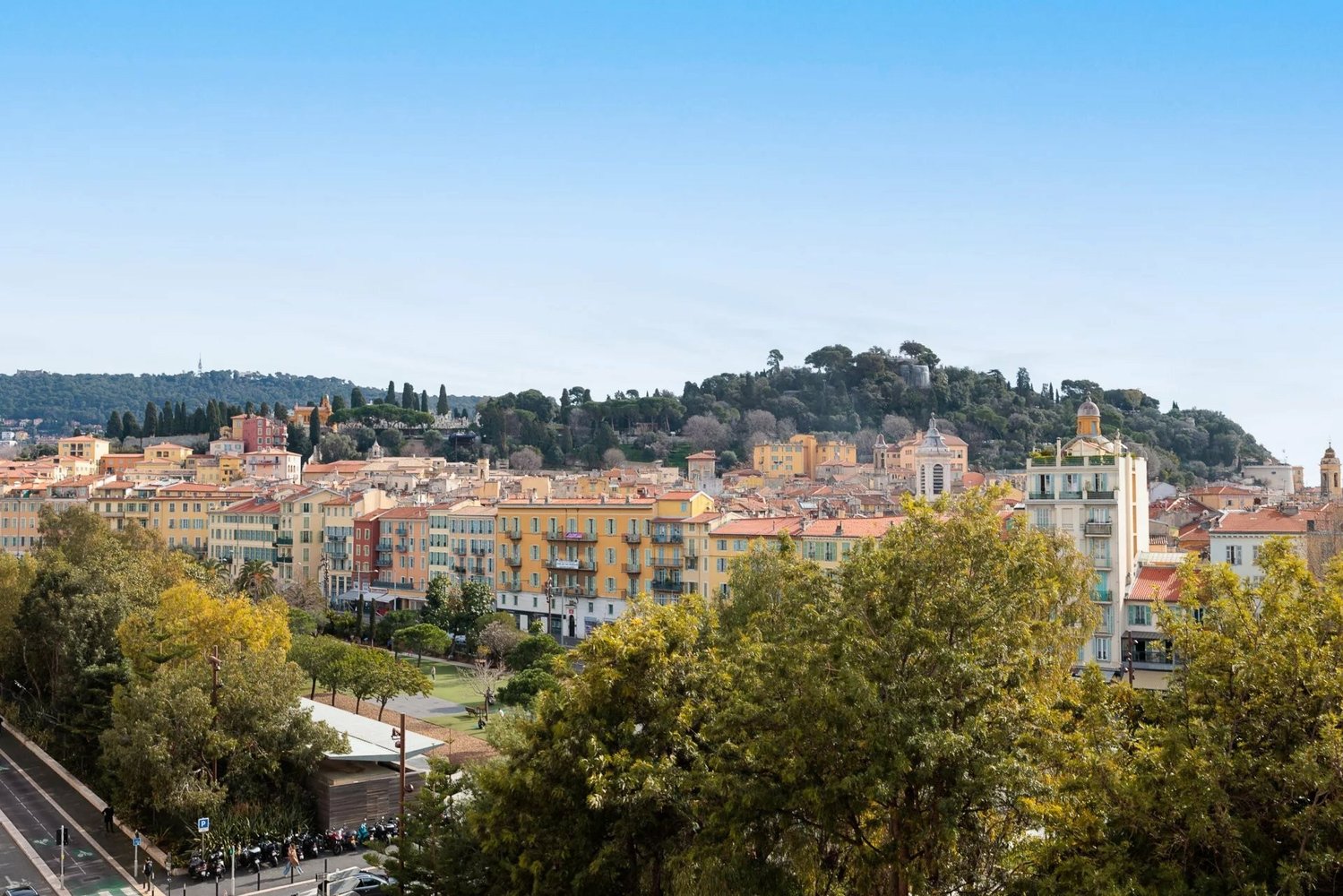 Property photo in Carre d'Argent