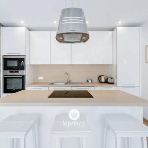 Property in Carre d'Argent