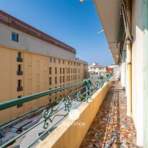 Property in Carre d'Argent