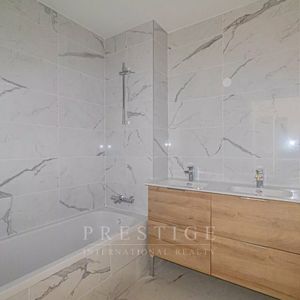 Property in Carre d'Argent