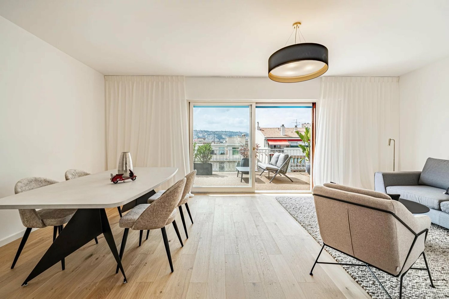 Property photo in Carre d'Argent