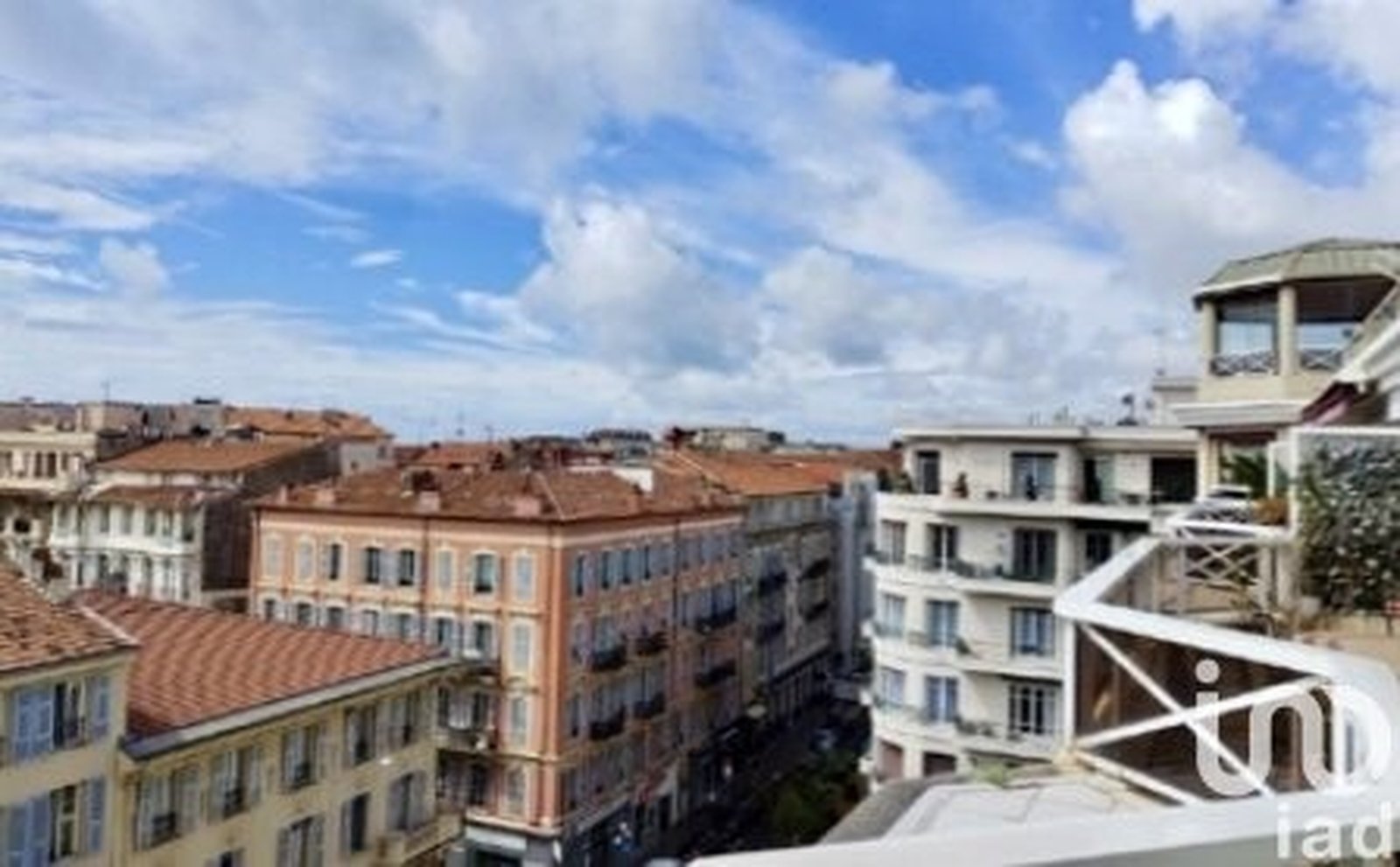 Property photo in Carre d'Argent