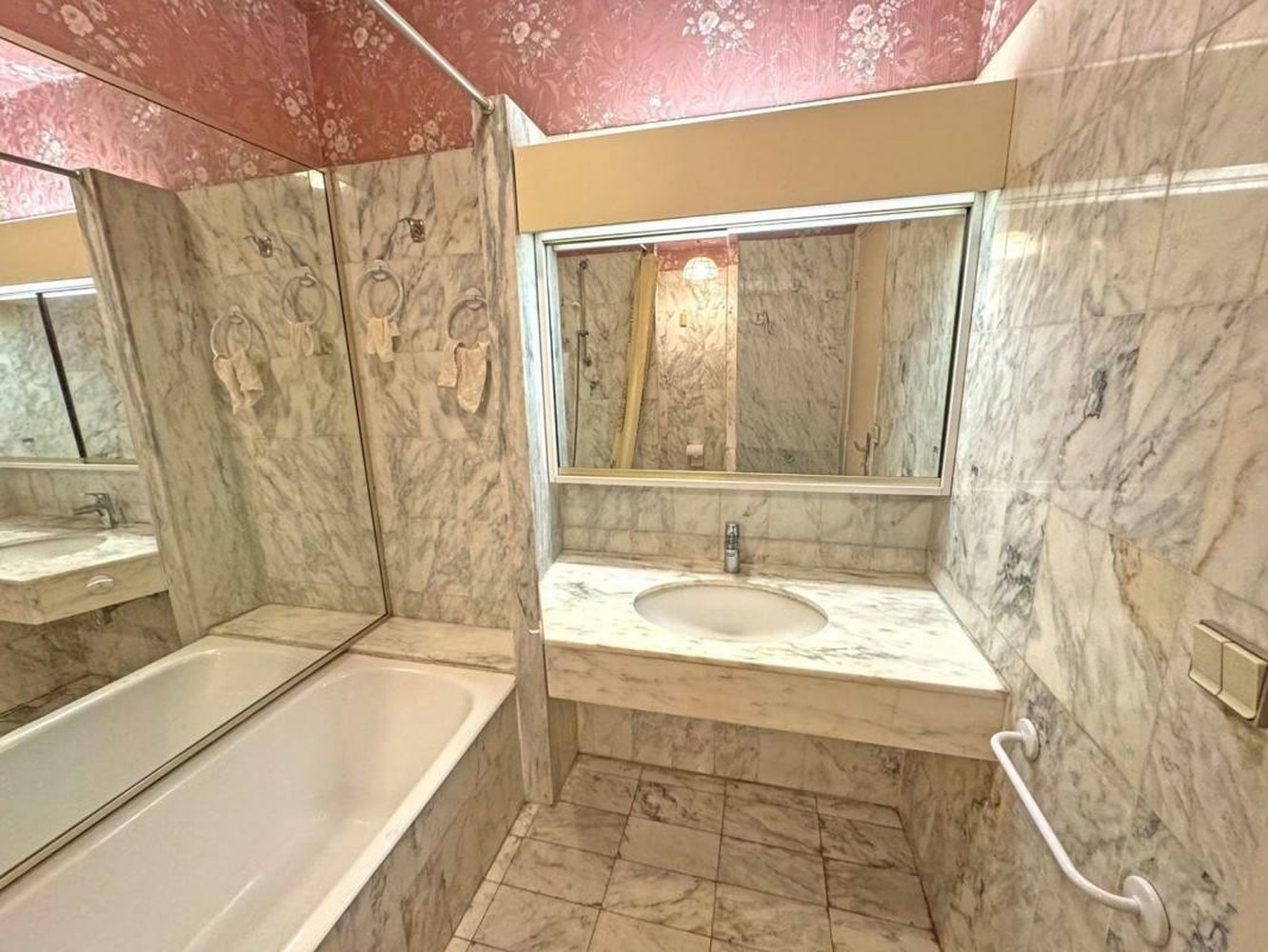 Property photo in Carre d'Argent