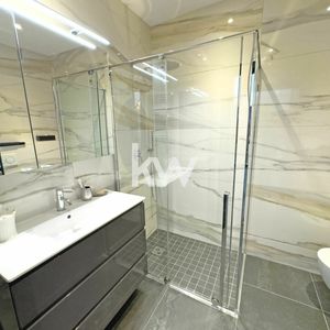 Property in Carre d'Or