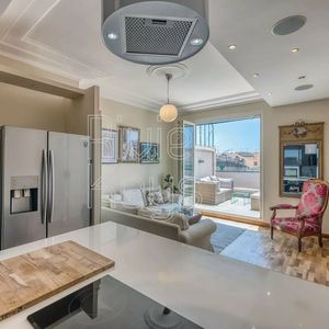 Property in Carre d'Or