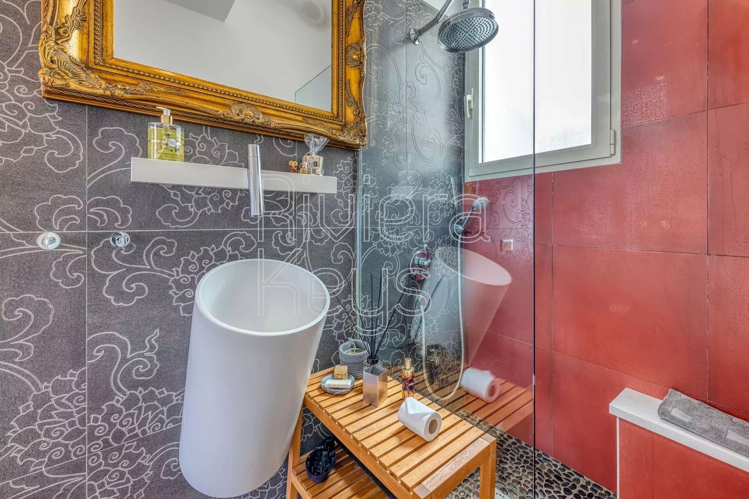 Property photo in Carre d'Or