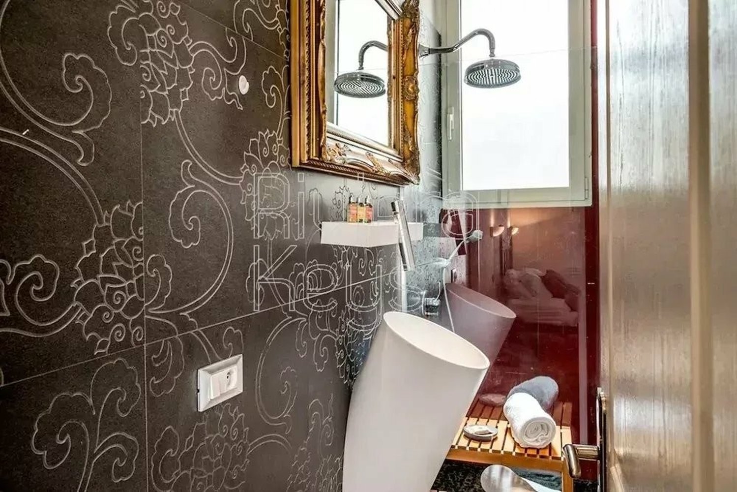 Property photo in Carre d'Or