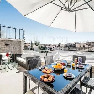 Property in Carre d'Or