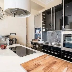 Property in Carre d'Or