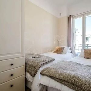 Property in Carre d'Or