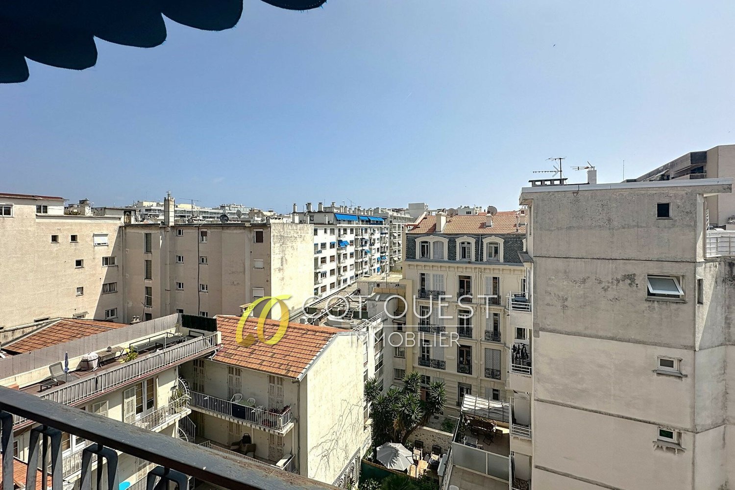 Property photo in Carre d'Or