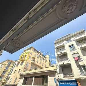 Property in Carre d'Or