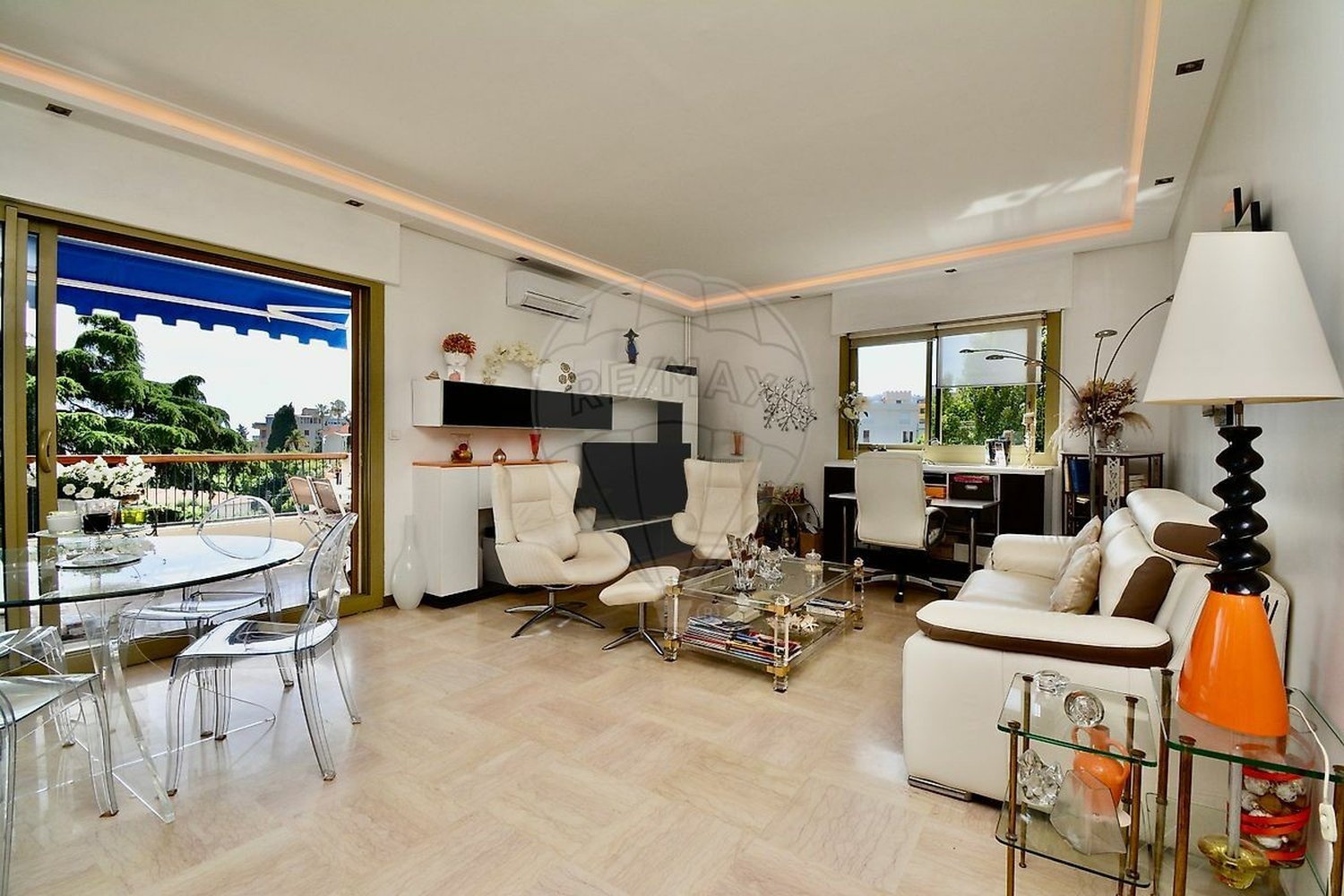 Property photo in Carre d'Or