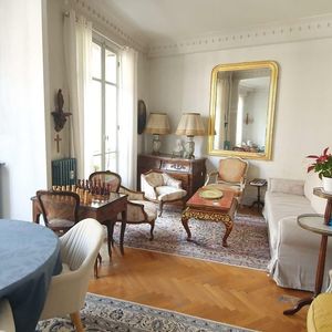 Property in Carre d'Or