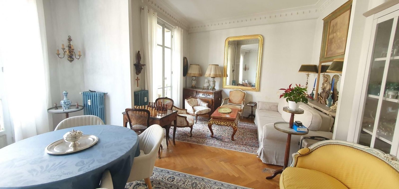 Property photo in Carre d'Or