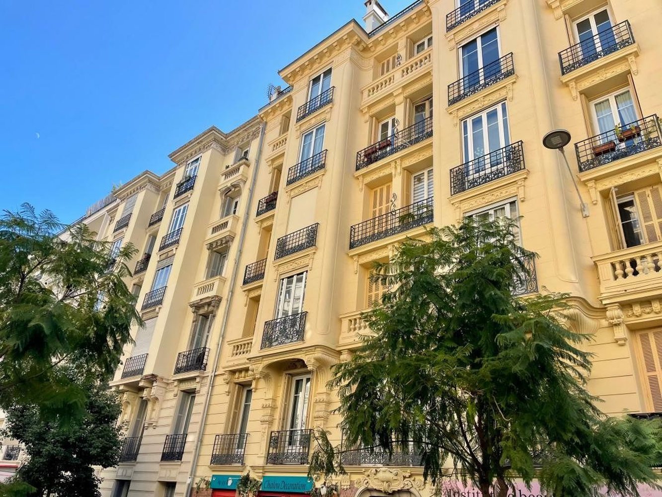 Property photo in Carre d'Or