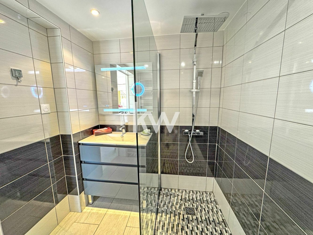 Property photo in Carre d'Or