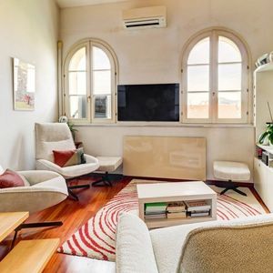 Property in Carre d'Or