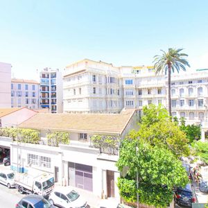 Property in Carre d'Or