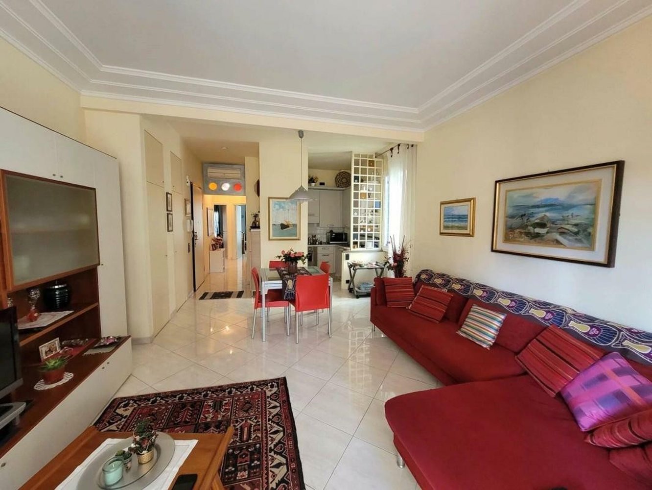 Property photo in Carre d'Or