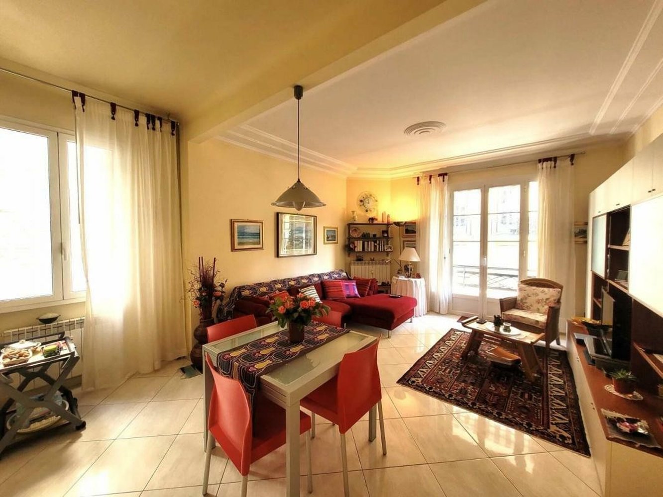 Property photo in Carre d'Or