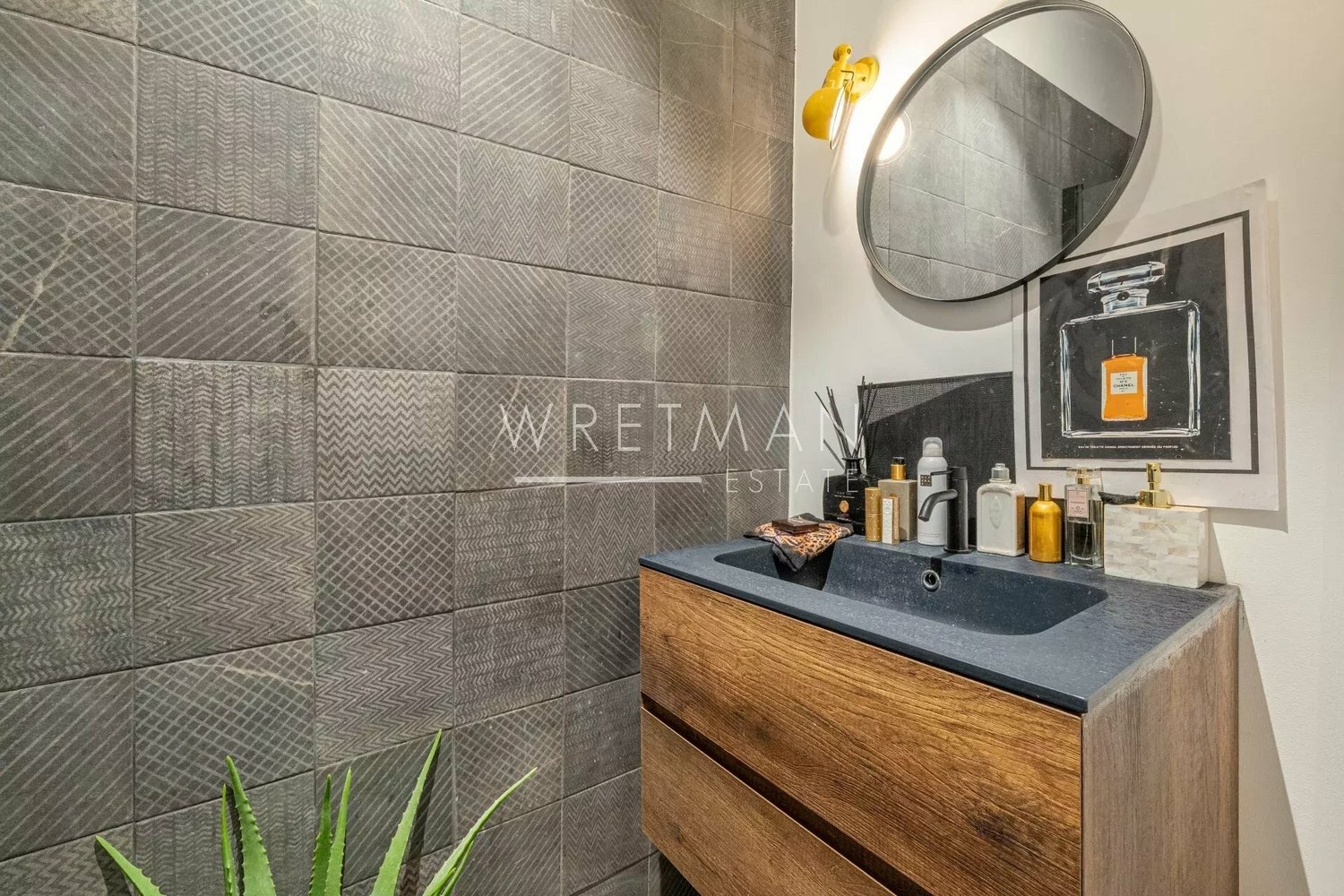 Property photo in Carre d'Or