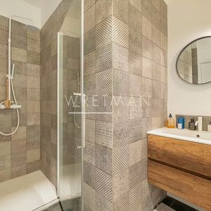 Property in Carre d'Or