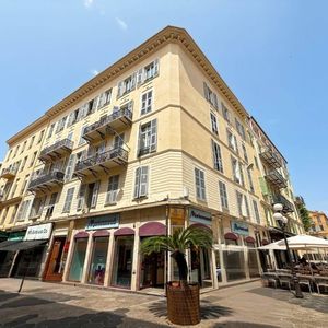 Property in Carre d'Or