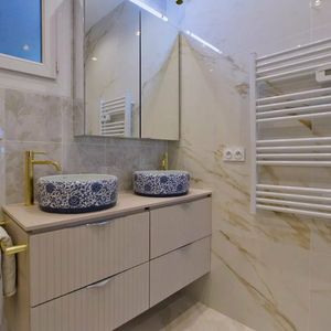 Property in Musicians Quarter