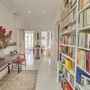 Property in Musicians Quarter