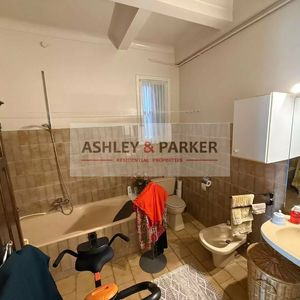 Property in Musicians Quarter