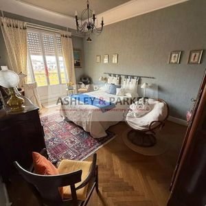 Property in Musicians Quarter