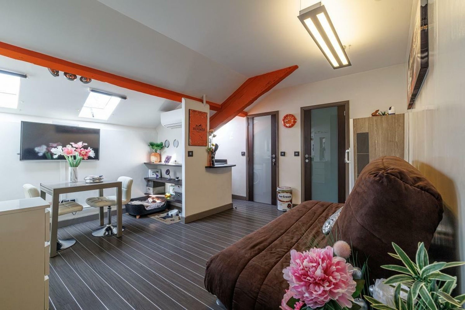 Property photo in Musicians Quarter