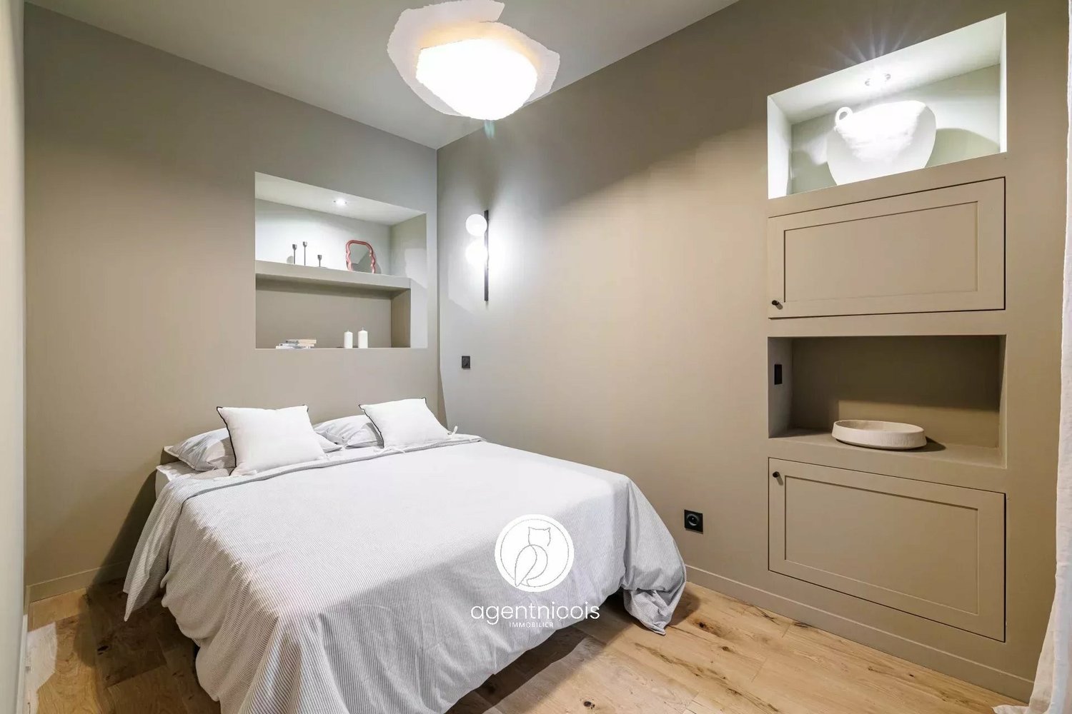 Property photo in Port