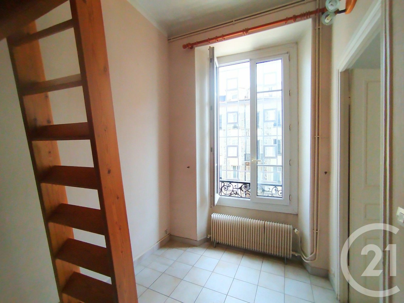 Property photo in Port