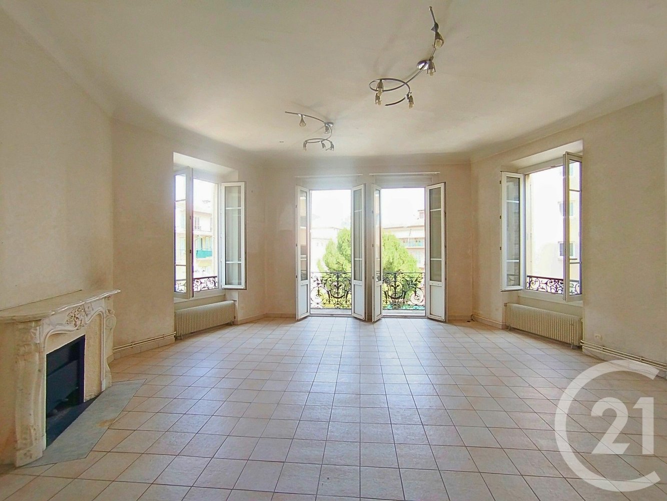 Property photo in Port