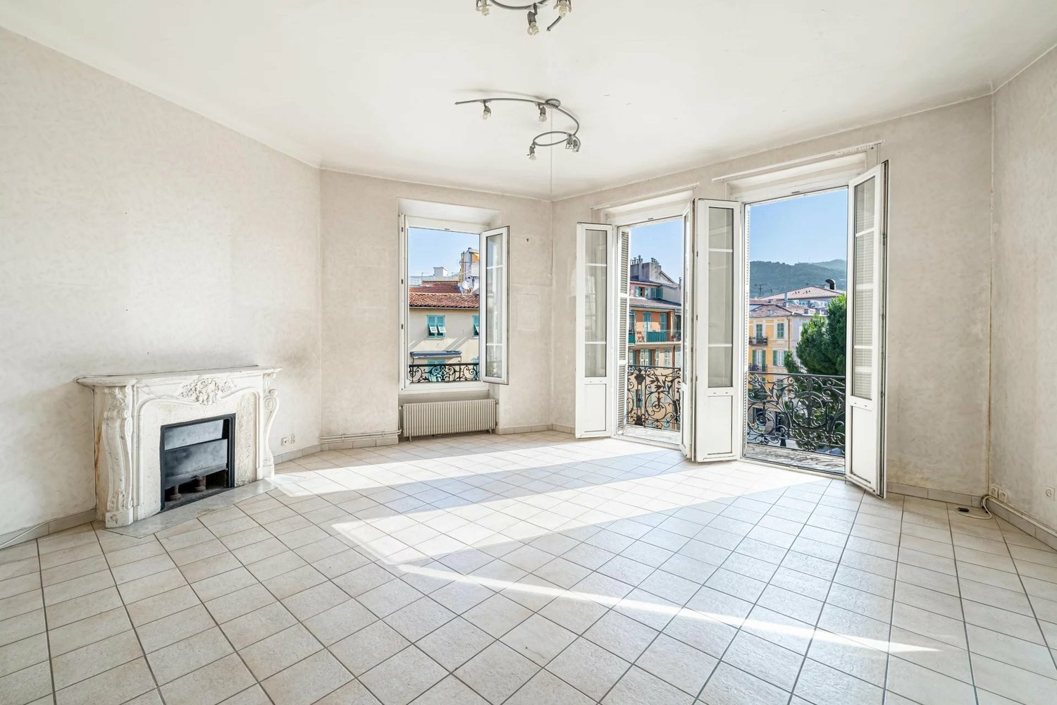 Property photo in Port