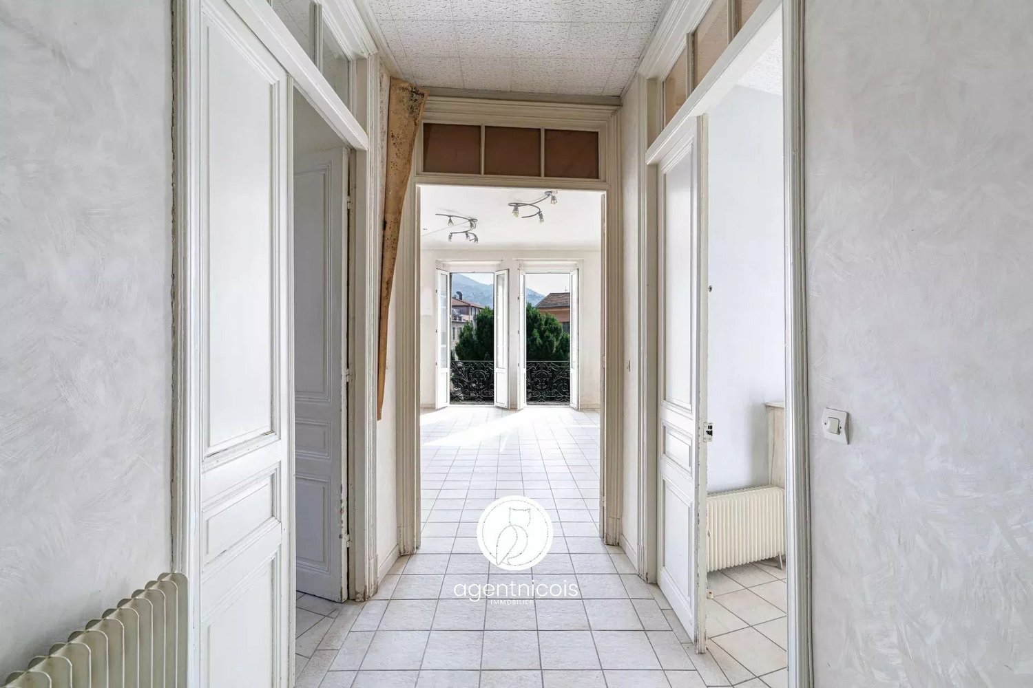 Property photo in Port