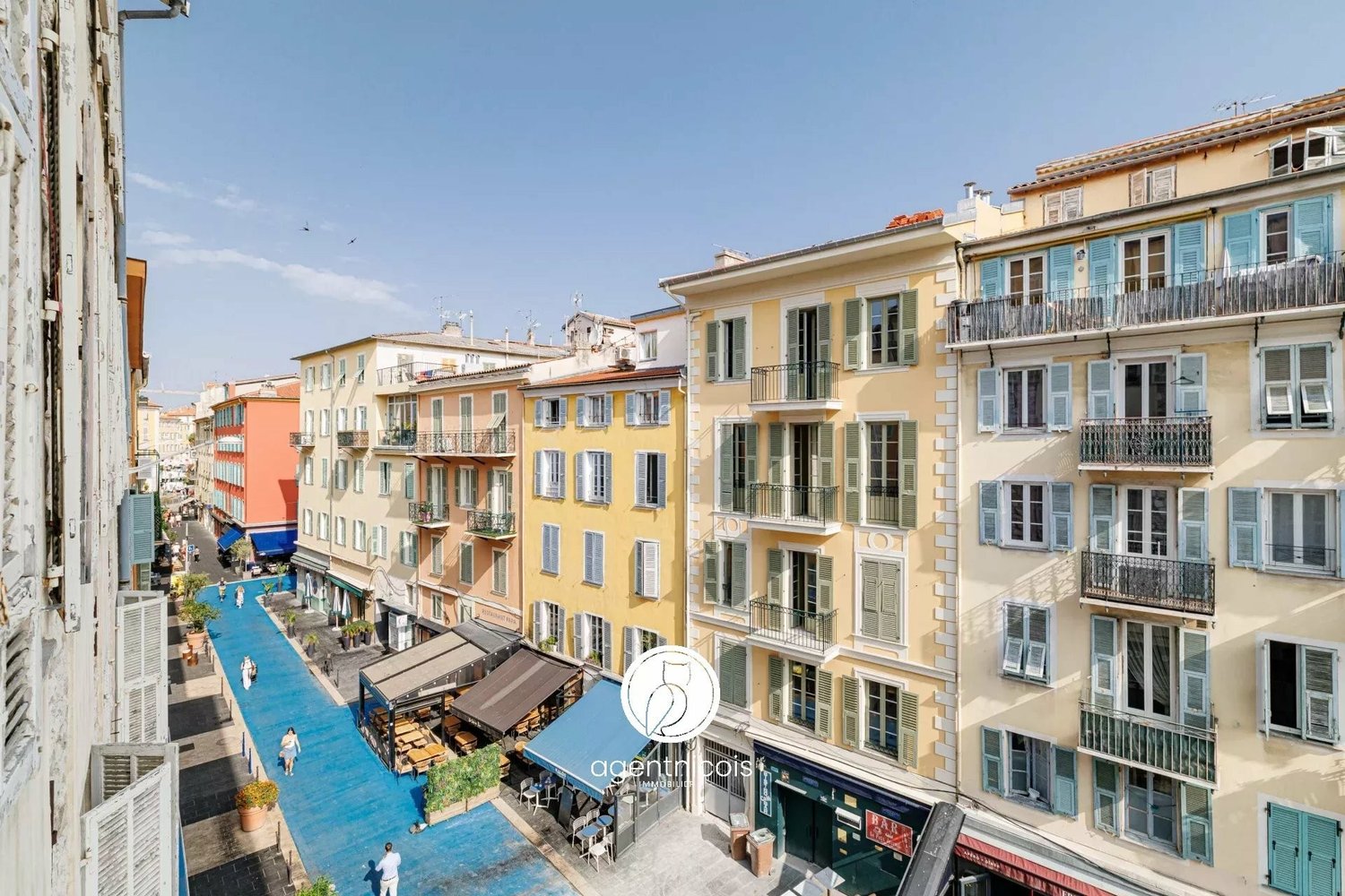 Property photo in Port