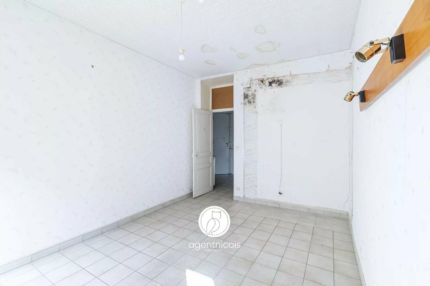 Property photo in Port